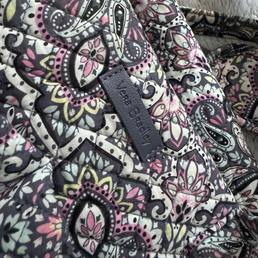 Vera Bradley Bag - Picture 6 of 6
